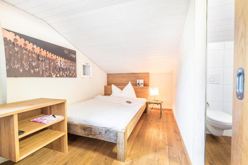 Single Room image 1