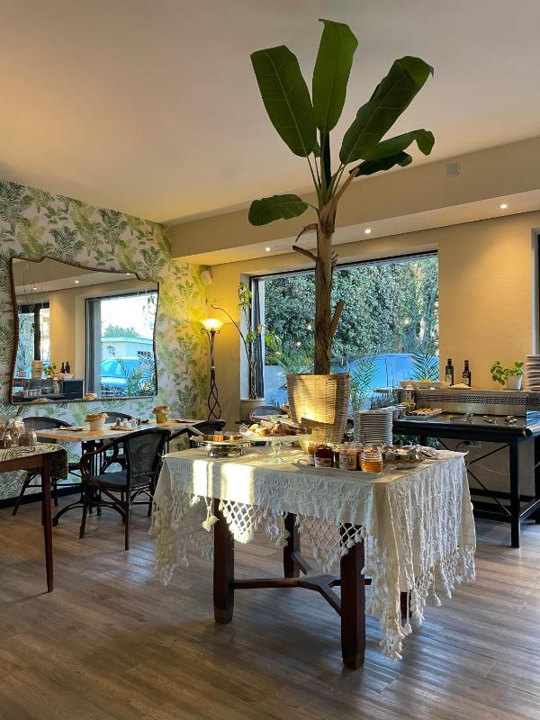 B City Hotel Bardolino - image 5