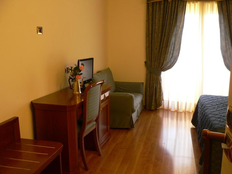 Double Room image 1
