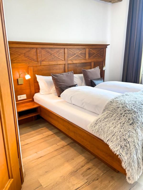 Standard Double Room image 4