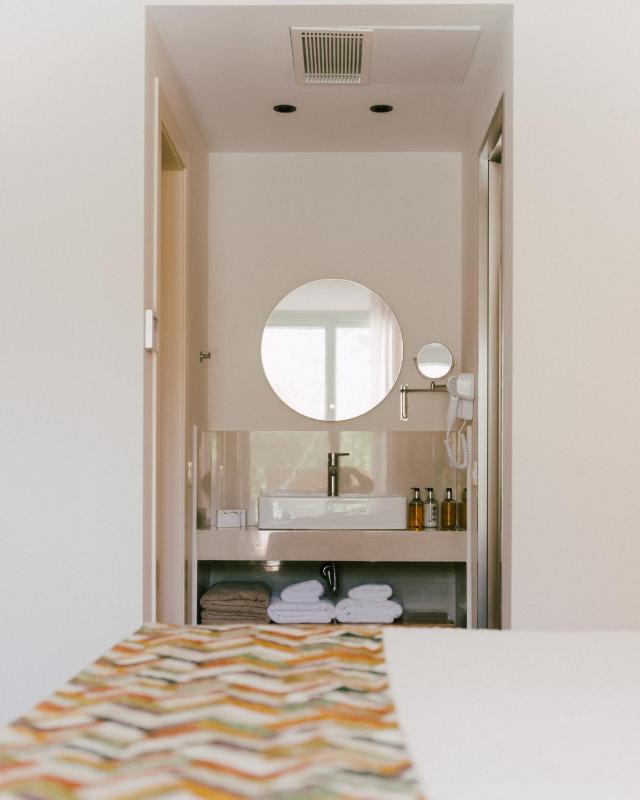 Eterrano Seaside Retreat - image 20