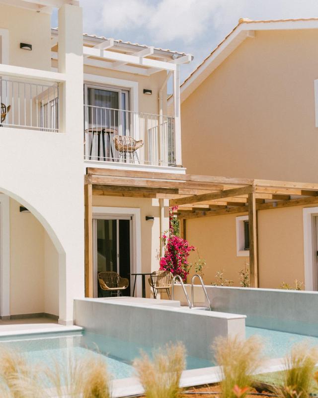 Eterrano Seaside Retreat - image 5