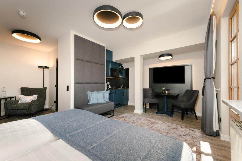 Hotel-Double Room Classic image 3