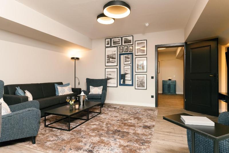 Hotel-Apartment with Lake View image 4