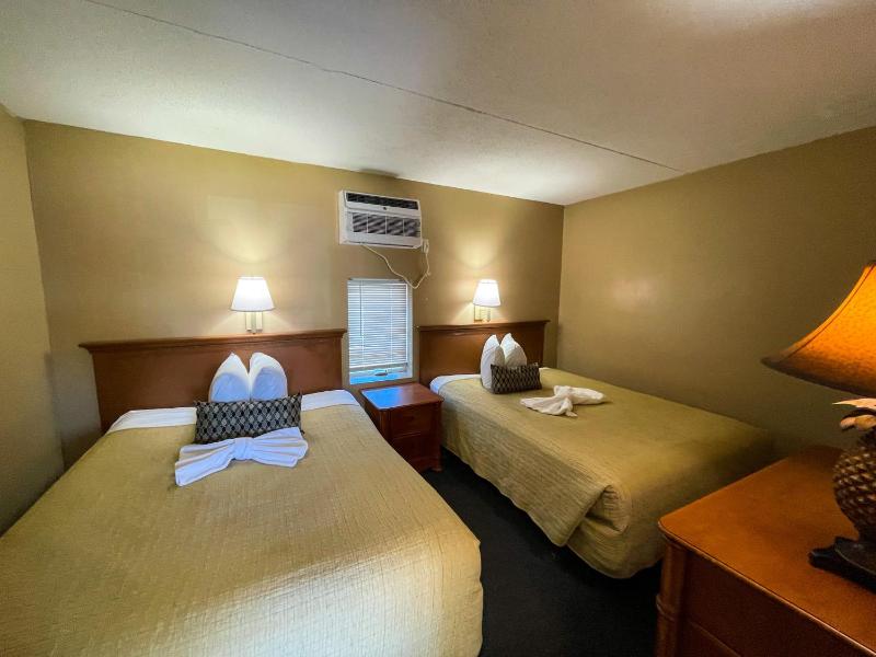 Two-Bedroom Suite image 2
