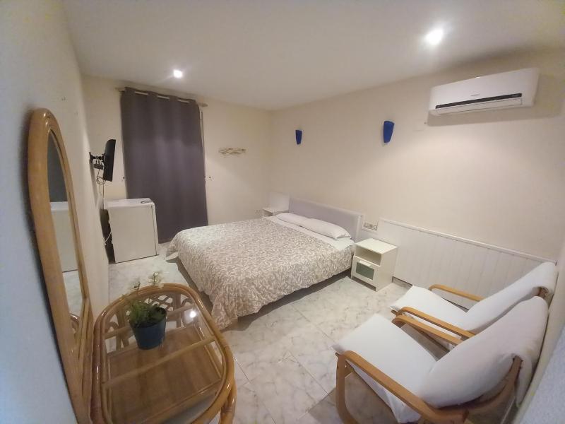 Comfort Triple Room image 3