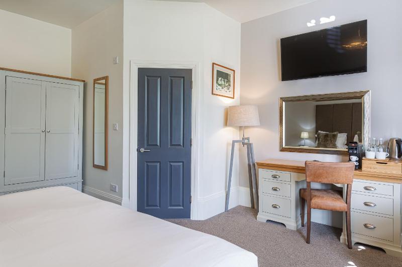 Deluxe Double Room image 4