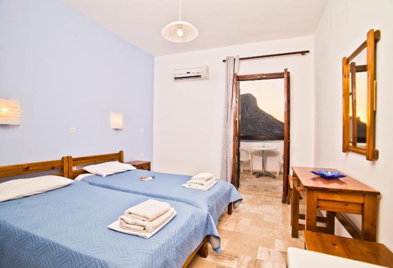 Studio with Sea View image 4
