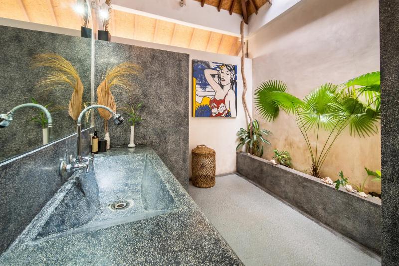 Villa Fendi Seminyak - image 20