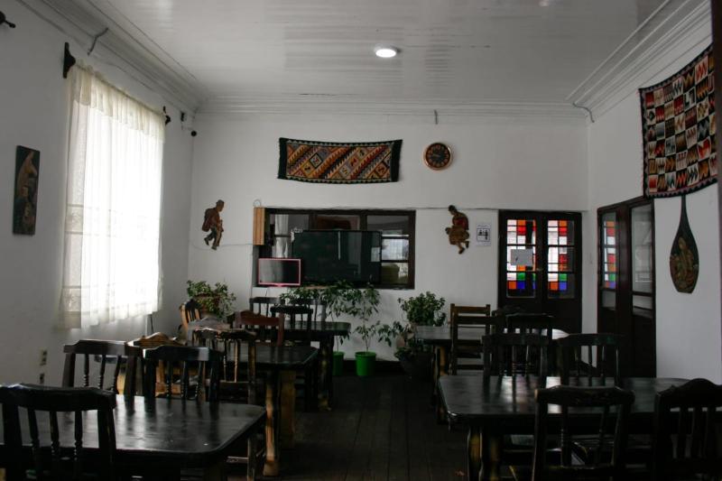 Rummy Hostal - image 6