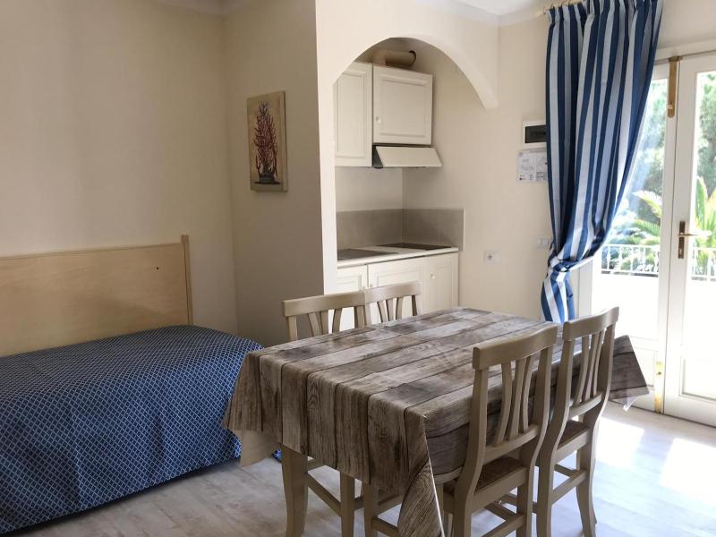 One-Bedroom Apartment image 1