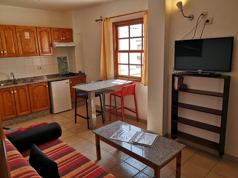 One-Bedroom Apartment image 1