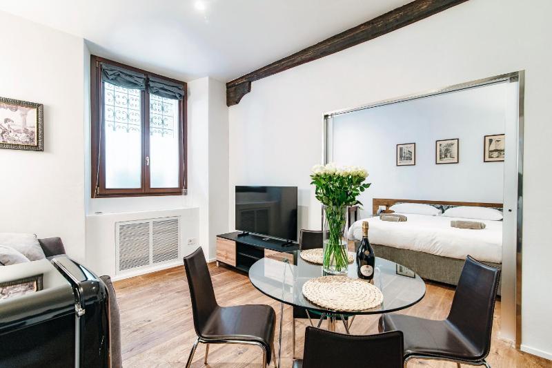 Suite Lo Storico - image 19