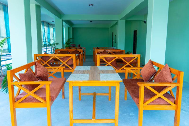 Hotel Pokhara Suites - image 14