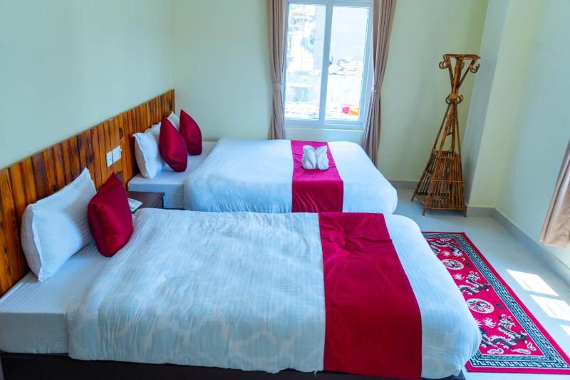 Hotel Pokhara Suites - image 10