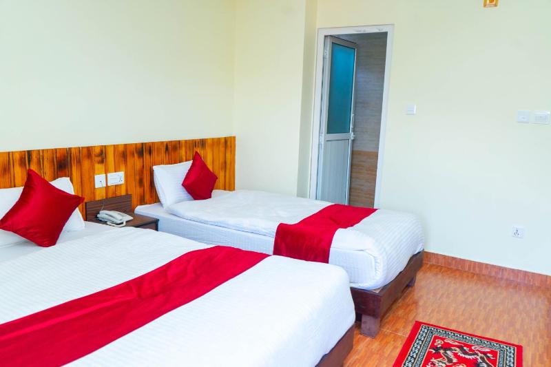Hotel Pokhara Suites - image 9