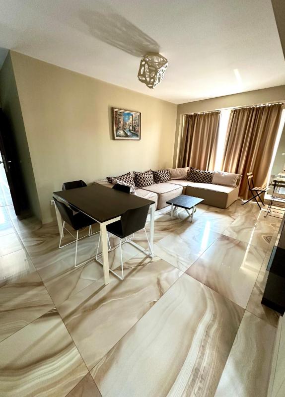Two-Bedroom Apartment with Terrace (6 Adults) image 3