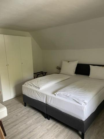 Three-Bedroom Apartment image 3