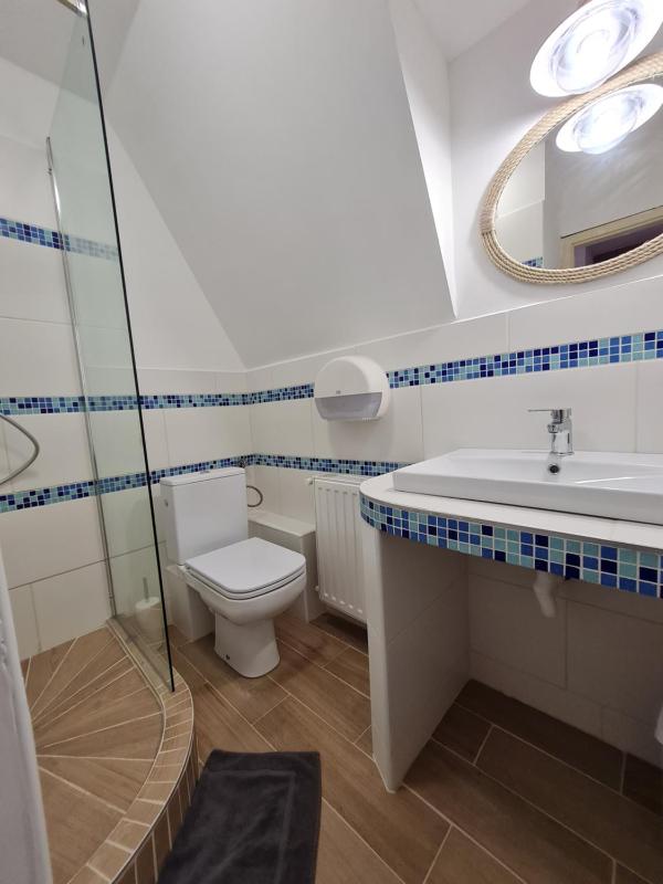 Three-Bedroom Apartment image 4