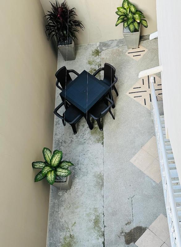 Comfortable 3-Bedroom Apartment close to the American Consulate - image 12