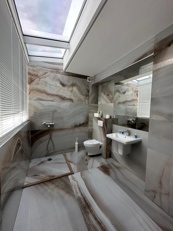 Deluxe Apartment with Balcony (2 Adults + 2 Children) image 1