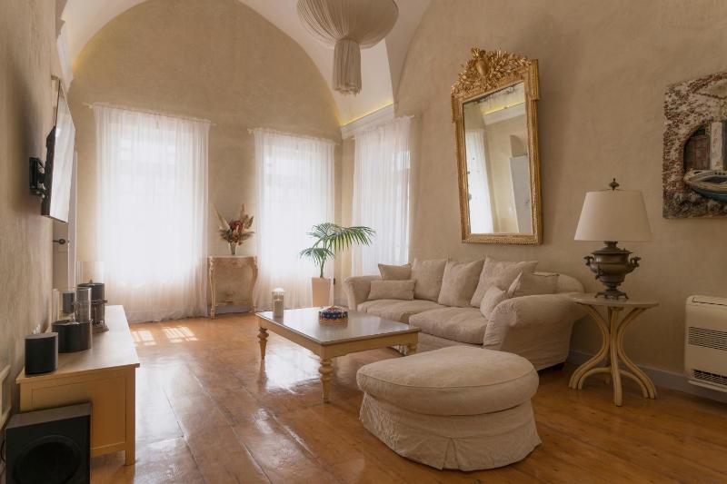 Oia Mansion - image 41
