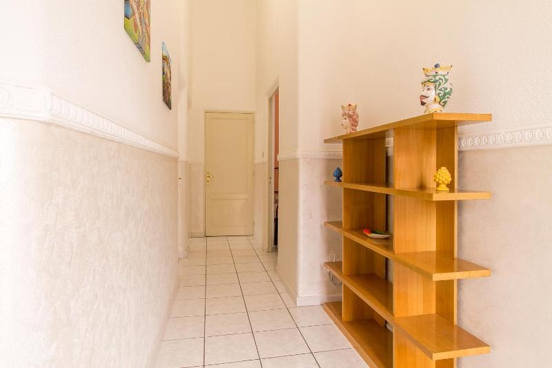 Sicula home in the city center - Happy Rentals - image 5