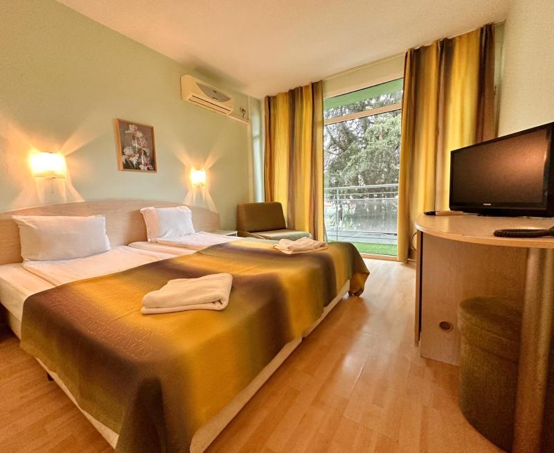 Hotel Boomerang - Sunny Beach - image 8