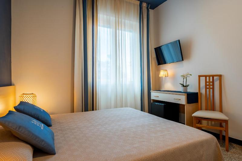 Economy Double or Twin Room image 3