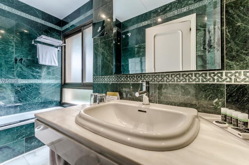 Doble Matrimonial image 2