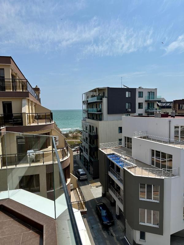 One-Bedroom Apartment with Balcony and Partial Sea View (2 Adults + 2 Children) image 3