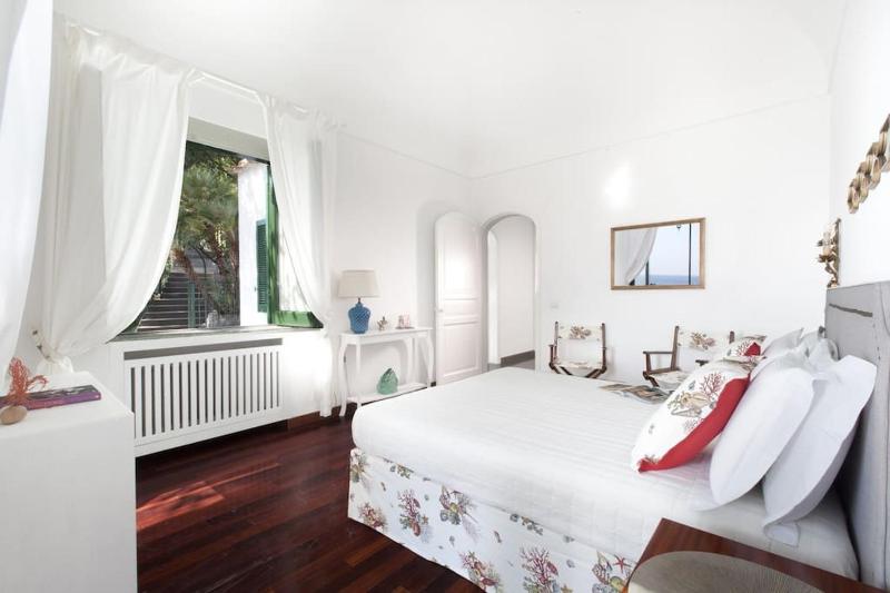La Villa Positano - Luxury villa with private sea access - image 4