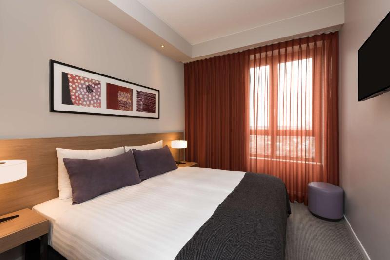 1-Bedroom Apartment image 1
