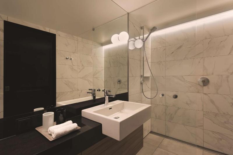 Premier Apartment image 1