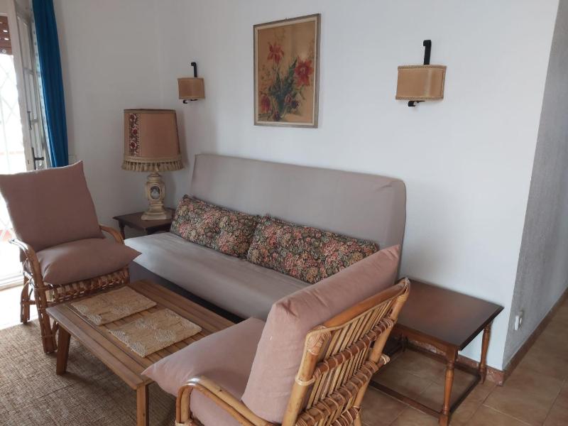 APARTAMENT AMB GRAN TERRASSA - image 5