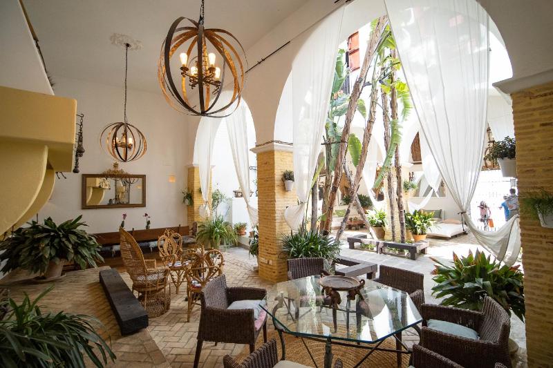 La Casa 1832 Boutique - image 37