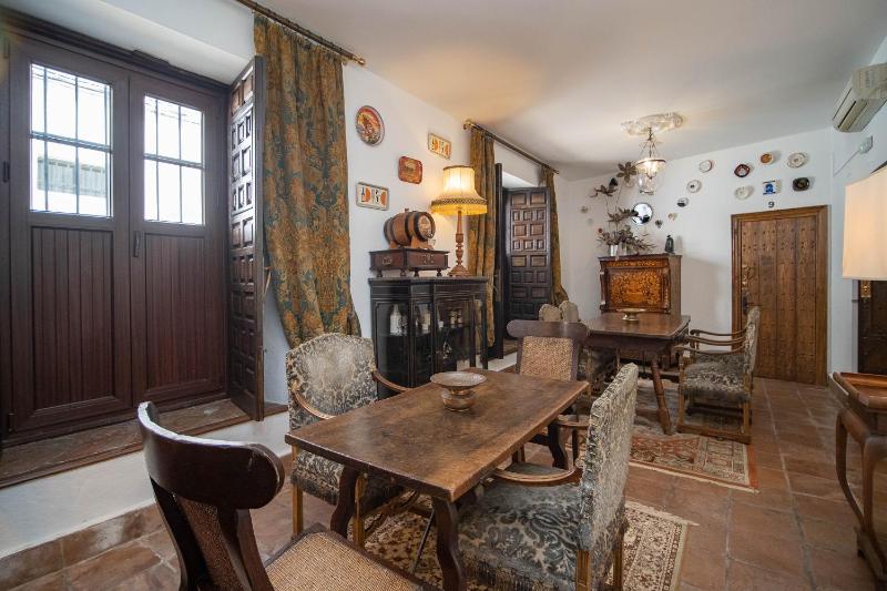 La Casa 1832 Boutique - image 38