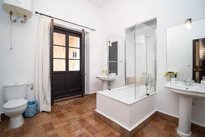 La Casa 1832 Boutique - image 26