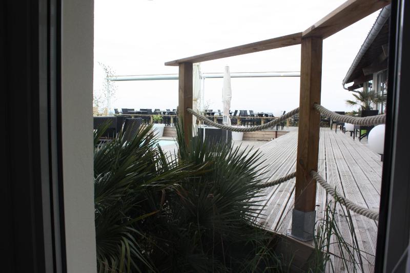 Double Room with Swimming Pool View-Lower level image 4