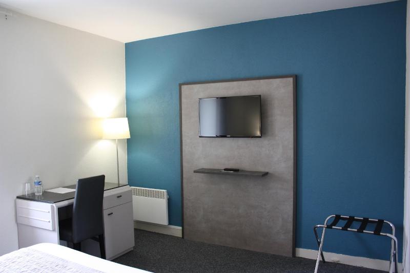 Double Room with view La Place d'Armes image 4