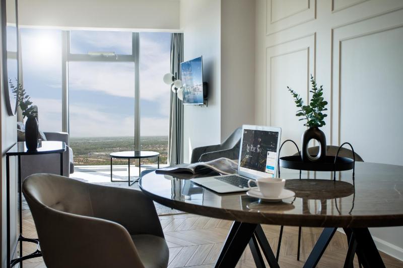 Sky Tower Apartamenty - In The Sky Apartments - image 17