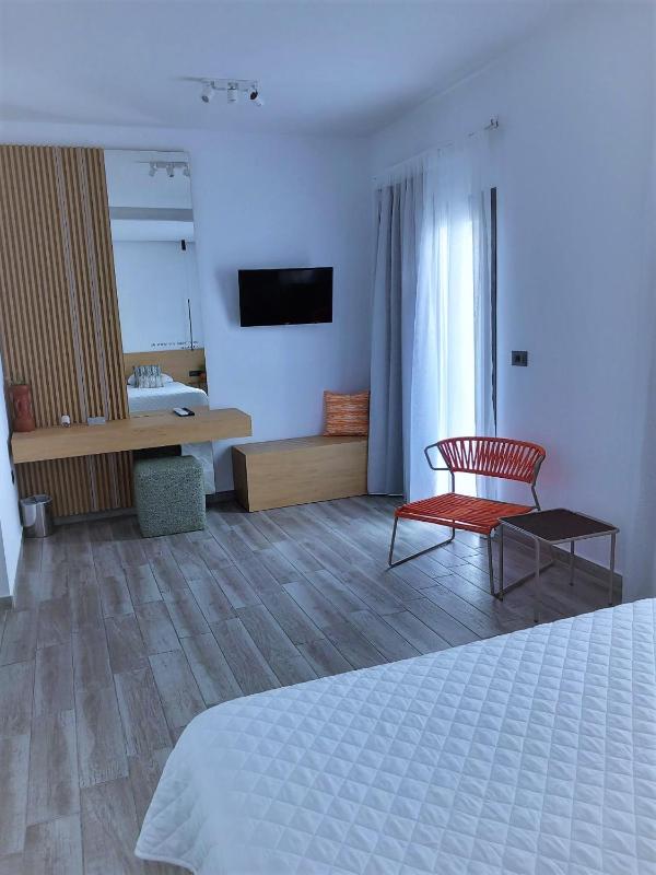 Junior Suite with Sea View image 3