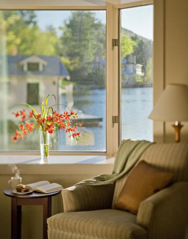 Waterfront Collection Bay Window Junior Suite image 3