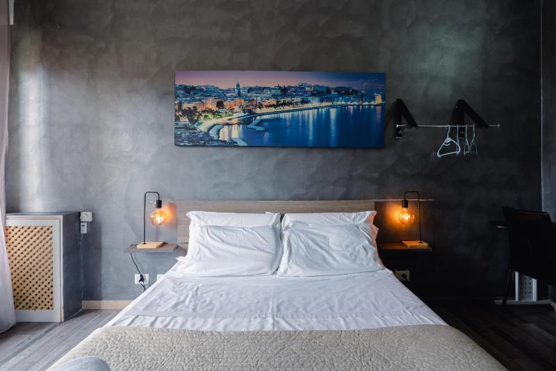 Double or Twin Room with Shared Bathroom image 3