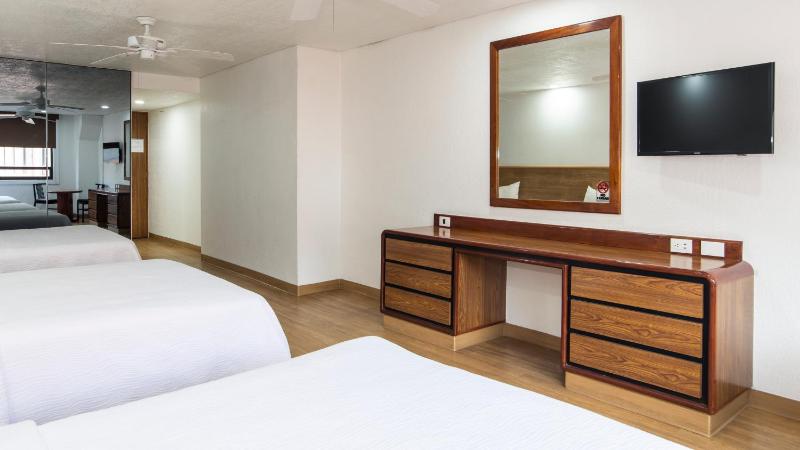 Hotel San Lucas - image 25