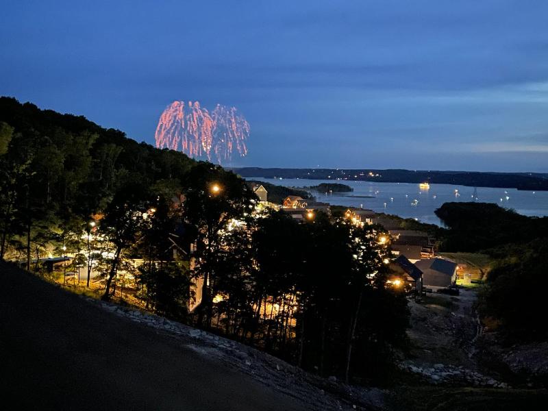 Bird's Eye View at Table Rock Lake $400 Daily Attractions - image 36