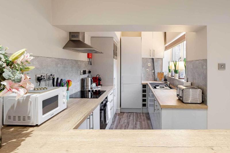 Superior Apartment image 3