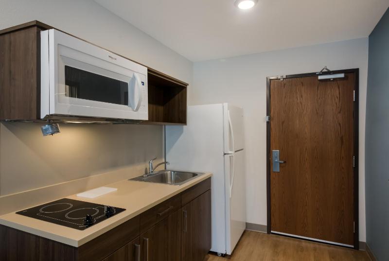 WoodSpring Suites Austin Central - image 3