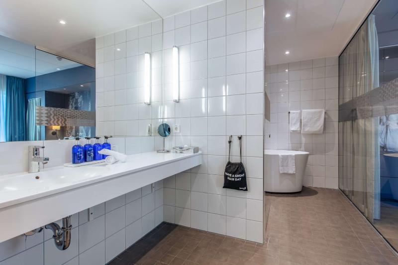 Suite image 4