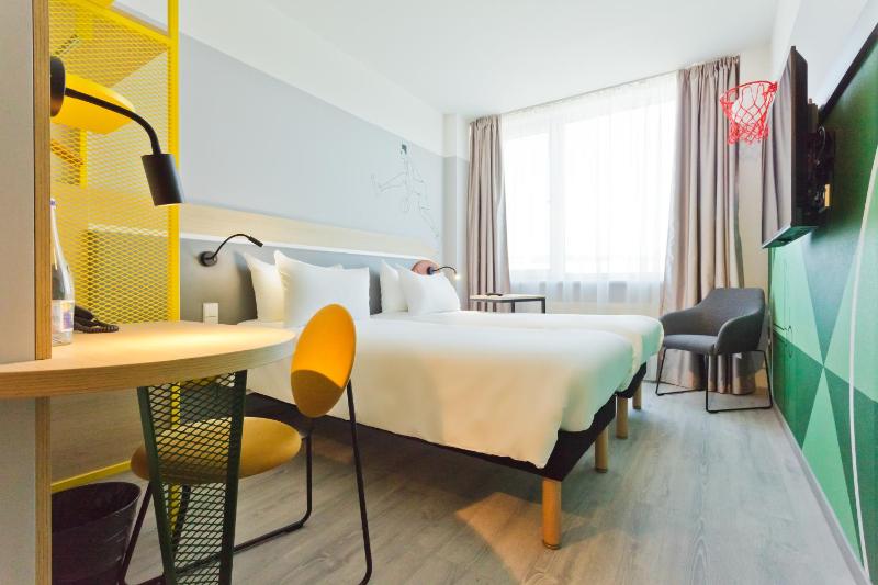 Ibis Styles Kaunas Centre - image 25